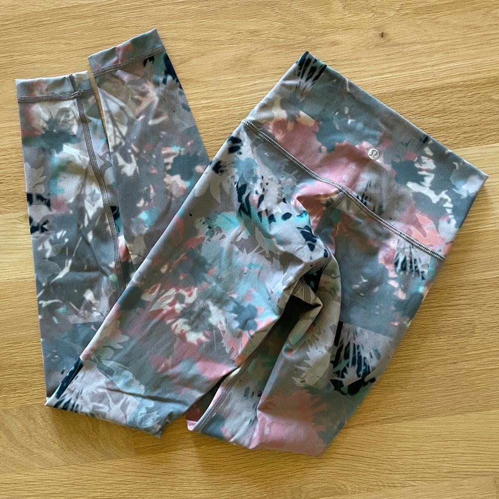 Lululemon Wunder under high rise 28” leggings size 2